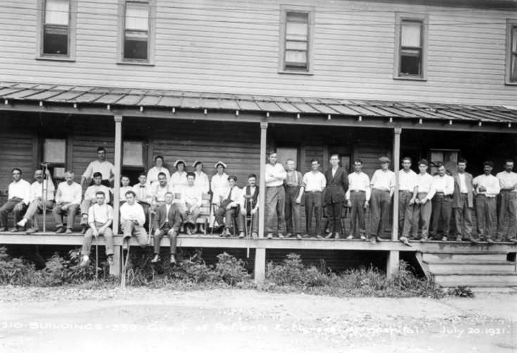 Group of Patients and Nurses from the Niagara Falls General Hospital